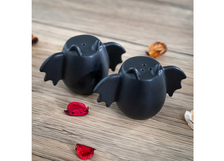 Bat Wing Salt And Pepper Shakers 5 - JPs Horror Collection