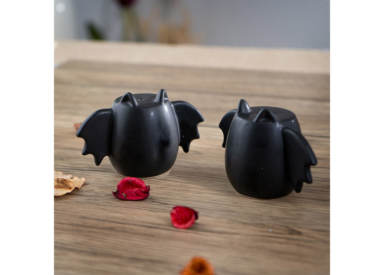 Bat Wing Salt And Pepper Shakers 6 - JPs Horror Collection