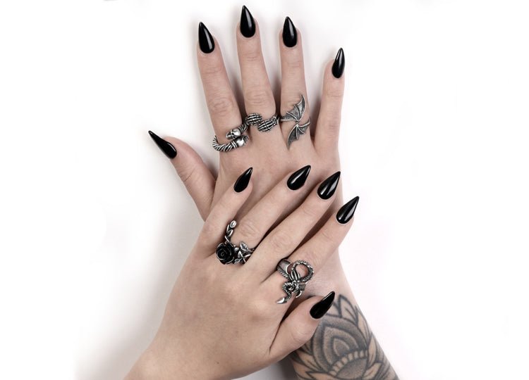 Alchemy England A Night With Goethe Ring – Gothic Raven Skull Ring - JP's Horror