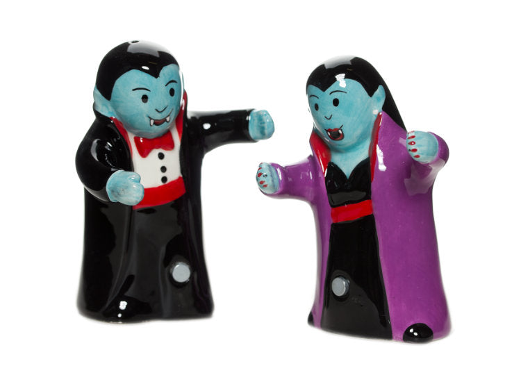 Hugging Vampire Salt and Pepper Shakers 3 - JPs Horror Collection