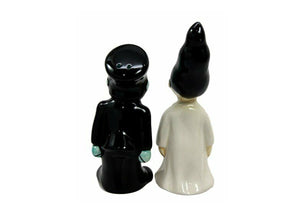 Kissing Zombies Salt and Pepper Shakers 3 - JPs Horror Collection