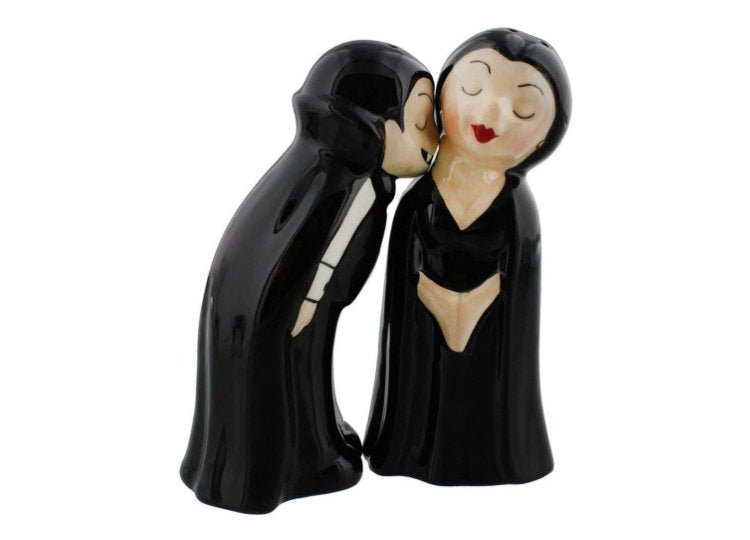 Love at First Bite Salt and Pepper Shakers - JP's Horror